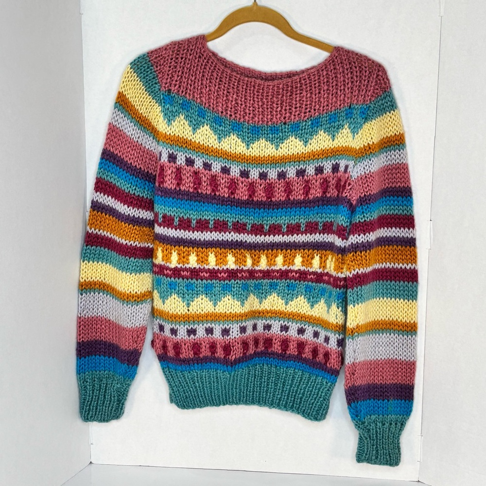 Multicolor Striped Women's Sweater Size Small